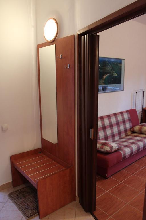 Apartments Marszalek Novalja Habitación foto
