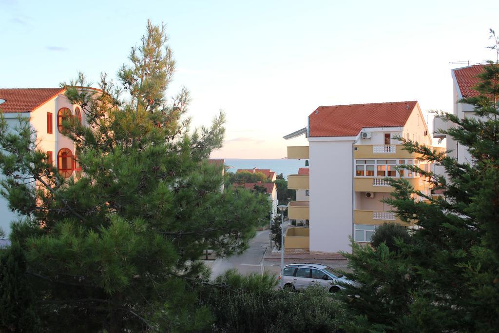 Apartments Marszalek Novalja Habitación foto