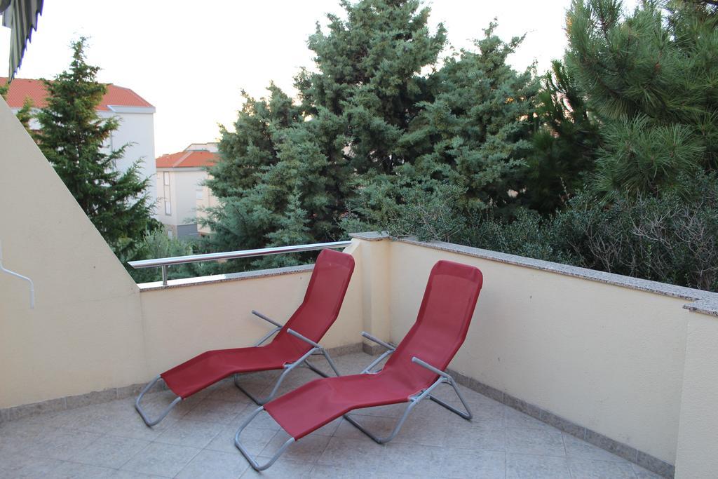 Apartments Marszalek Novalja Habitación foto